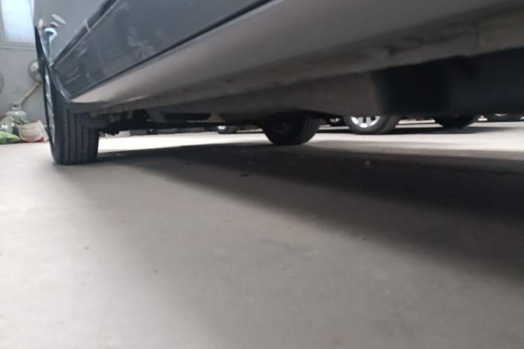 Used Buick GL8 2018 28T Luxury Model China VI Standard Right Side Sill