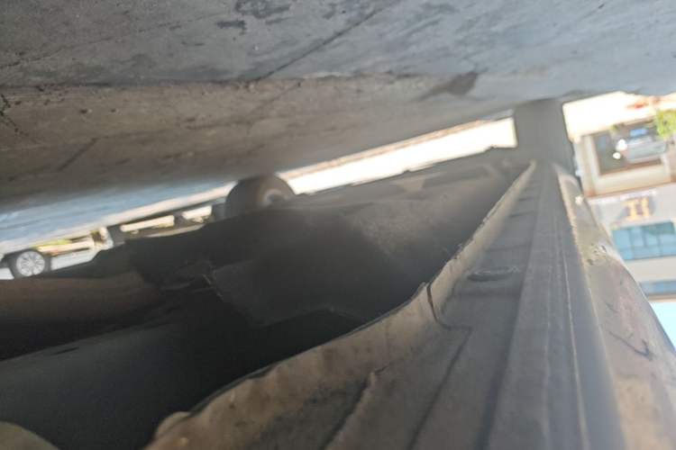Used Buick GL8 2018 28T Comfort Model China VI Standard Right Side Sill