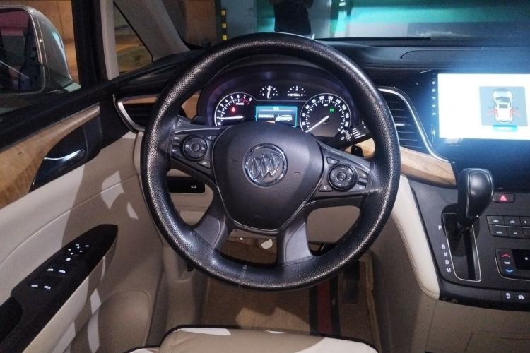 Used Buick GL8 2018 ES 28T Comfort Model China VI Standard Steering Wheel