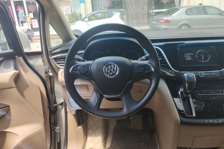 Used Buick GL8 2018 ES 28T Luxury Model China VI Standard Steering Wheel
