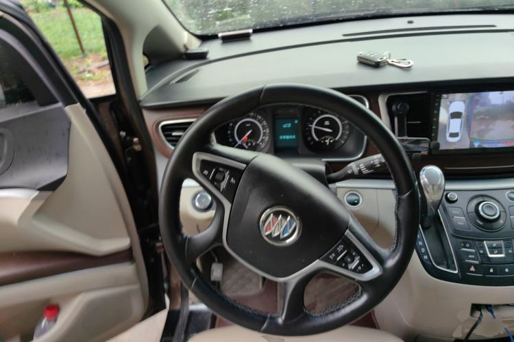 Used Buick GL8 2018 28T Luxury Model China VI Standard Steering Wheel