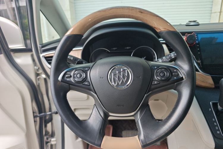 Used Buick GL8 2018 ES 28T Comfort Model China VI Standard Steering Wheel
