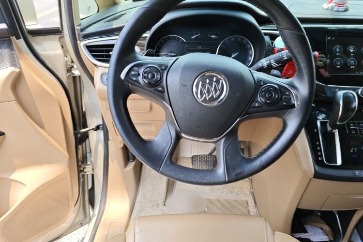 Used Buick GL8 2018 ES 28T Luxury Model China VI Standard Steering Wheel