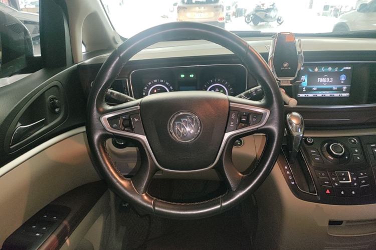 Used Buick GL8 2018 28T Prestige Version China VI Standard Steering Wheel