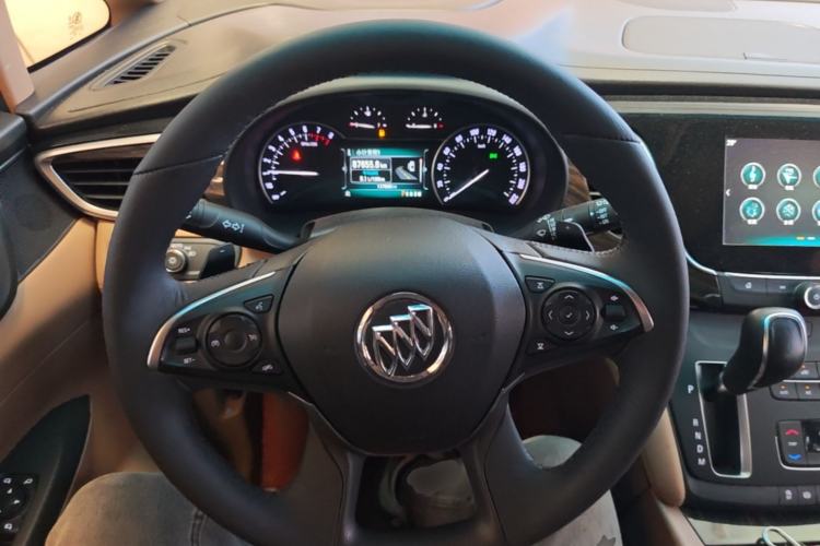 Used Buick GL8 2018 ES 28T Premium Model China VI Standard Steering Wheel