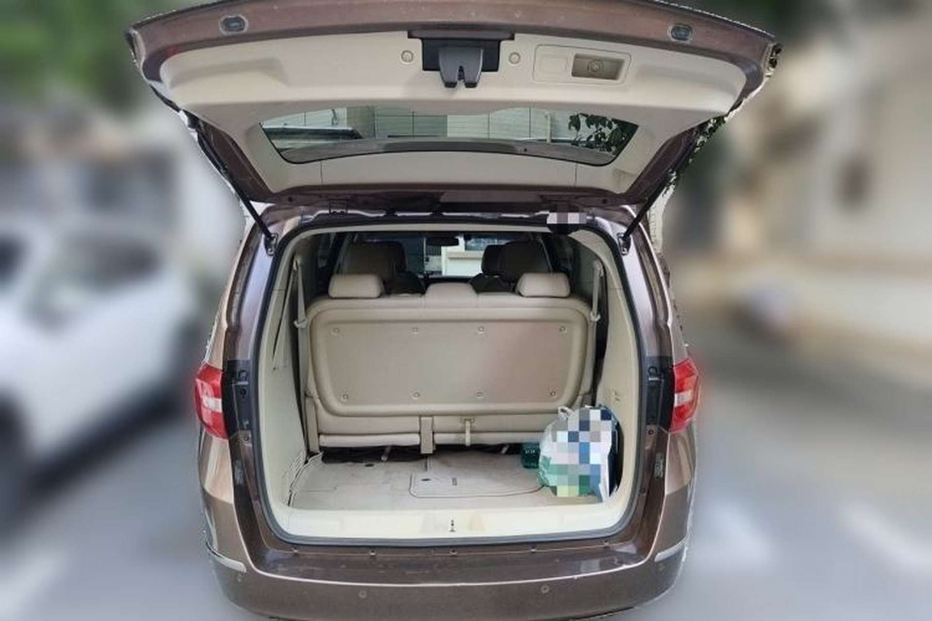 Used Buick GL8 2018 28T Luxury Model China VI Standard Trunk