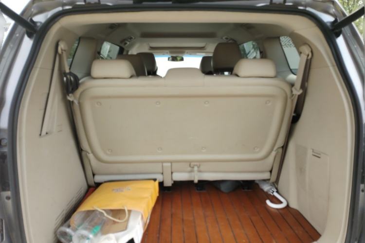 Used Buick GL8 2018 28T Luxury Model China VI Standard Trunk