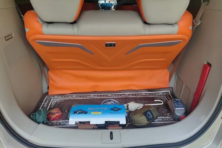 Used Buick GL8 2018 ES 28T Comfort Model China VI Standard Trunk