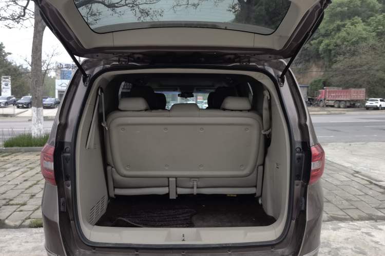 Used Buick GL8 2018 28T Comfort Model China VI Standard Trunk