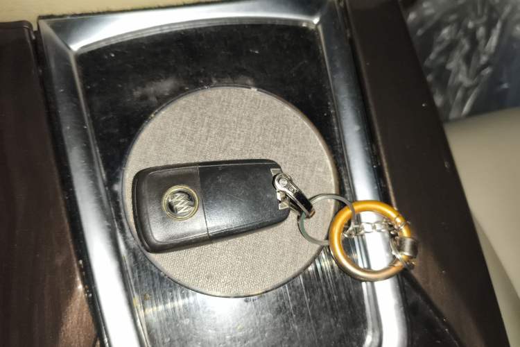 Used Buick GL8 2018 28T Comfort Model China VI Standard Vehicle Key