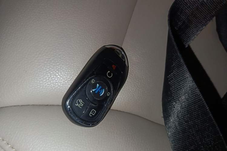 Used Buick GL8 2018 28T Comfort Model China VI Standard Vehicle Key