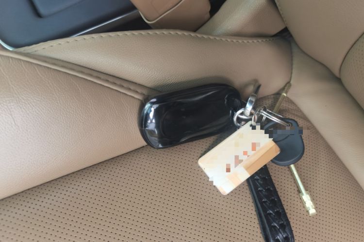 Used Buick GL8 2018 ES 28T Luxury Model China VI Standard Vehicle Key