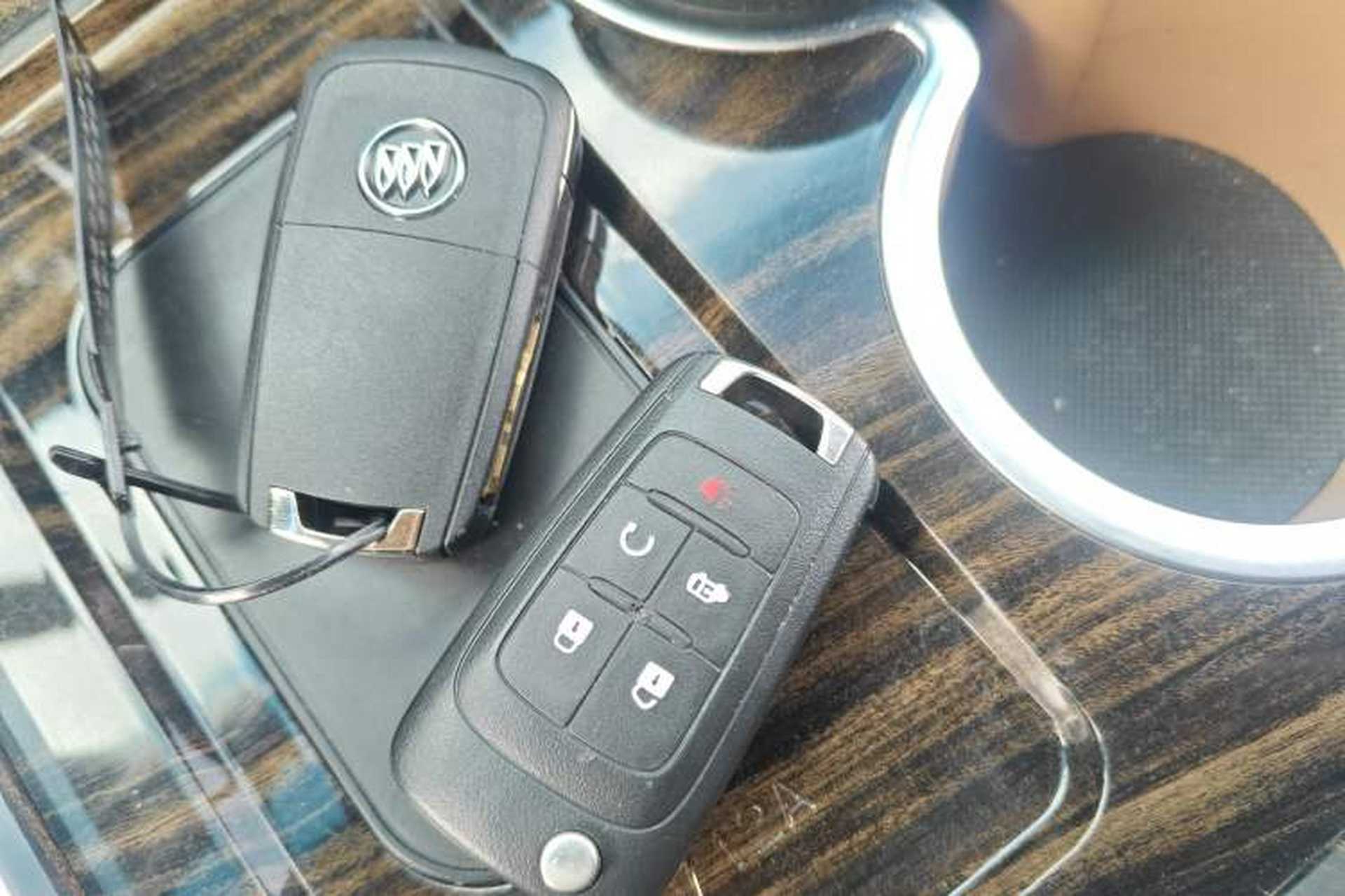 Used Buick GL8 2018 28T Luxury Model China VI Standard Vehicle Key