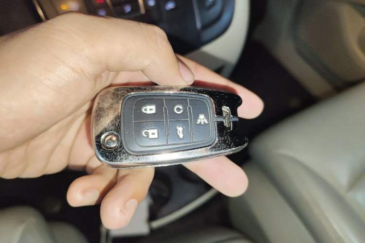 Used Buick GL8 2018 28T Luxury Model China VI Standard Vehicle Key