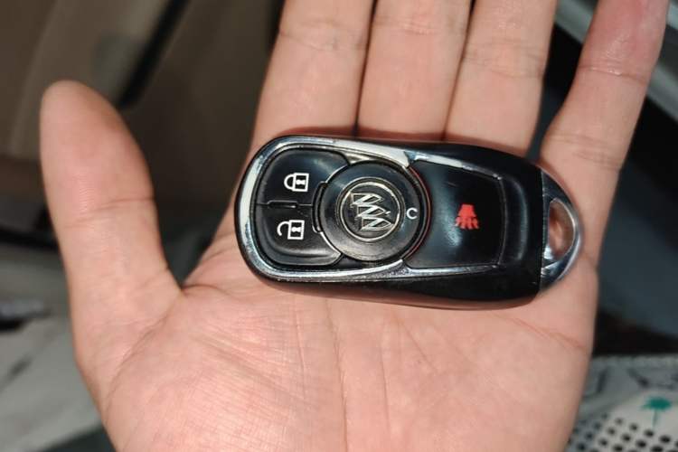 Used Buick GL8 2018 ES 28T Premium Model China VI Standard Vehicle Key