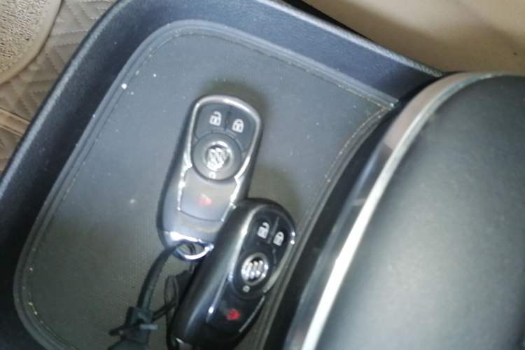 Used Buick GL8 2018 ES 28T Premium Model China VI Standard Vehicle Key