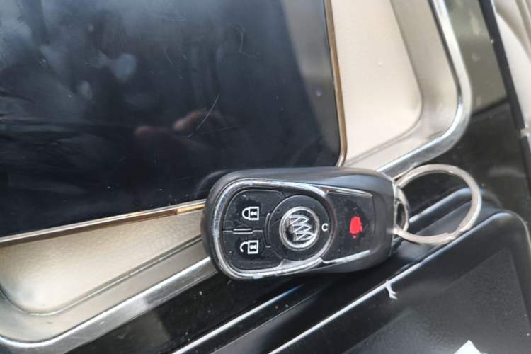 Used Buick GL8 2018 ES 28T Comfort Model China VI Standard Vehicle Key