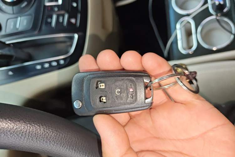 Used Buick GL8 2018 28T Comfort Model China VI Standard Vehicle Key