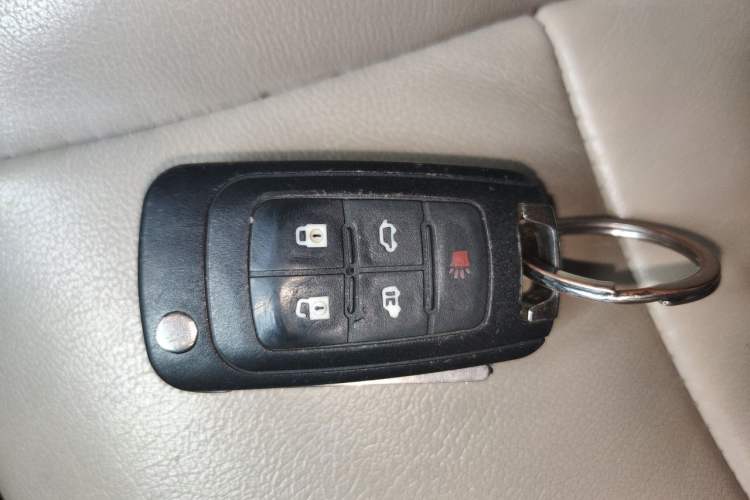 Used Buick GL8 2018 28T Luxury Model China VI Standard Vehicle Key