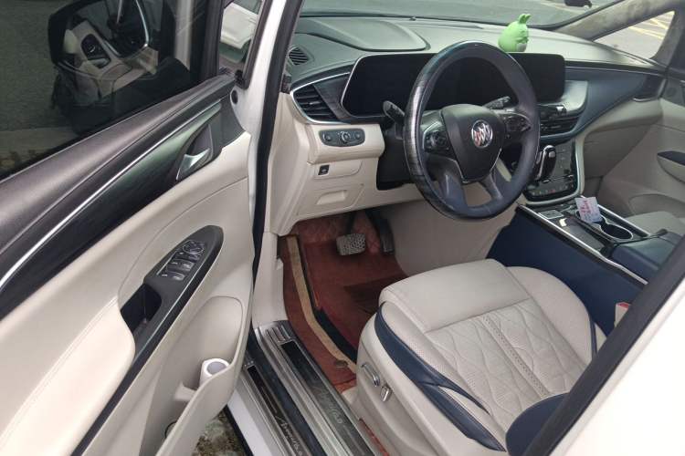 Used Buick GL8 2020 ES Land Cruiser 653T Comfort Edition Driver Seat