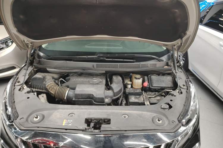 Used Buick GL8 2020 ES Land Cruiser 653T Comfort Edition Engine Bay