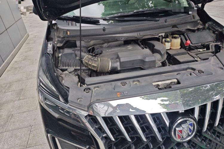 Used Buick GL8 2020 Land Cruiser Executive Class 652T Comfort Model Engine Bay Right