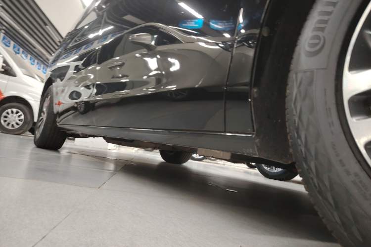 Used Buick GL8 2020 ES Land Cruiser 653T Comfort Edition Right Side Sill