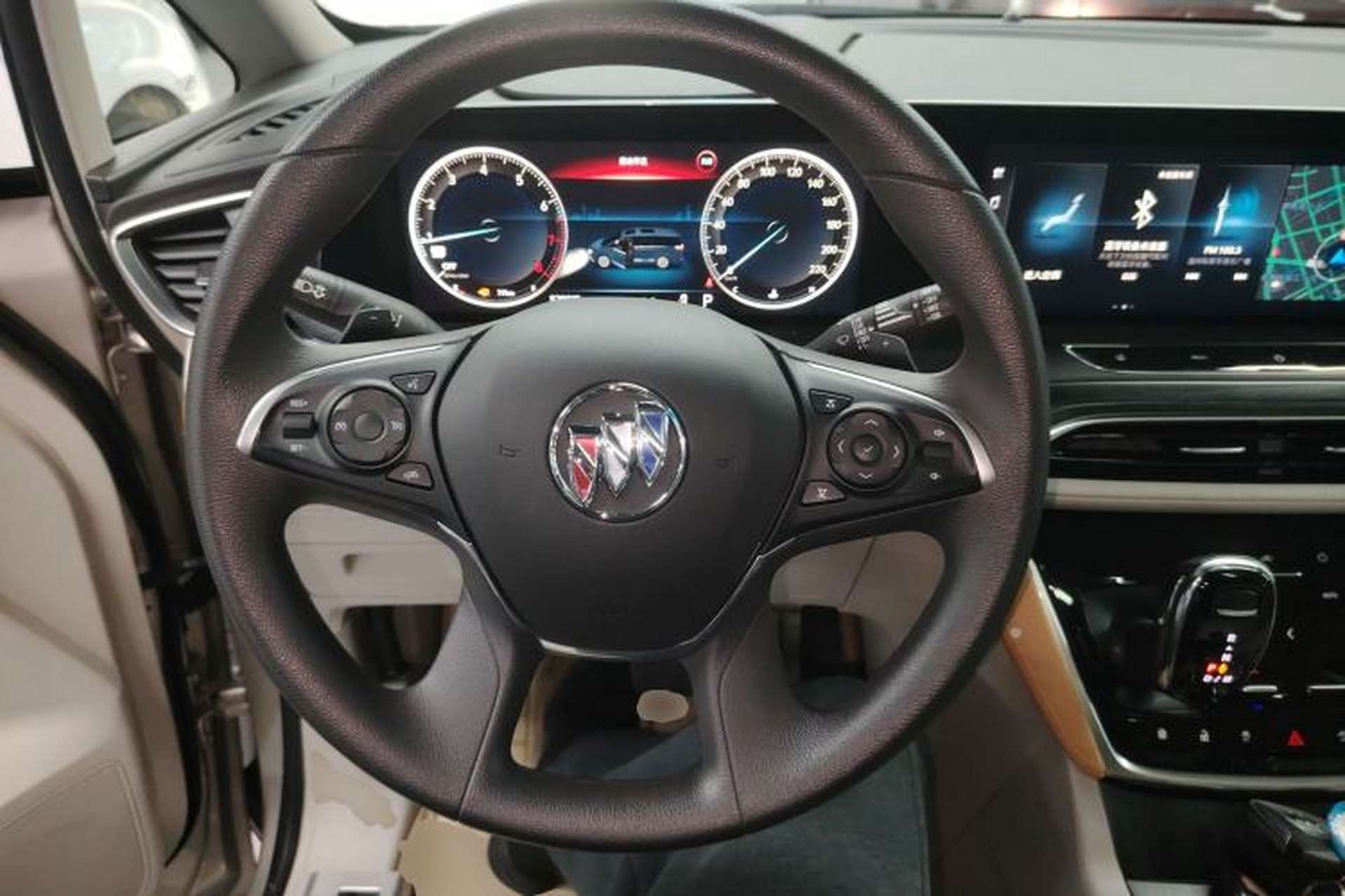 Used Buick GL8 2020 ES Land Cruiser 653T Comfort Edition Steering Wheel