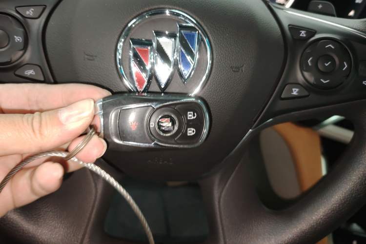 Used Buick GL8 2020 ES Land Cruiser 653T Comfort Edition Vehicle Key