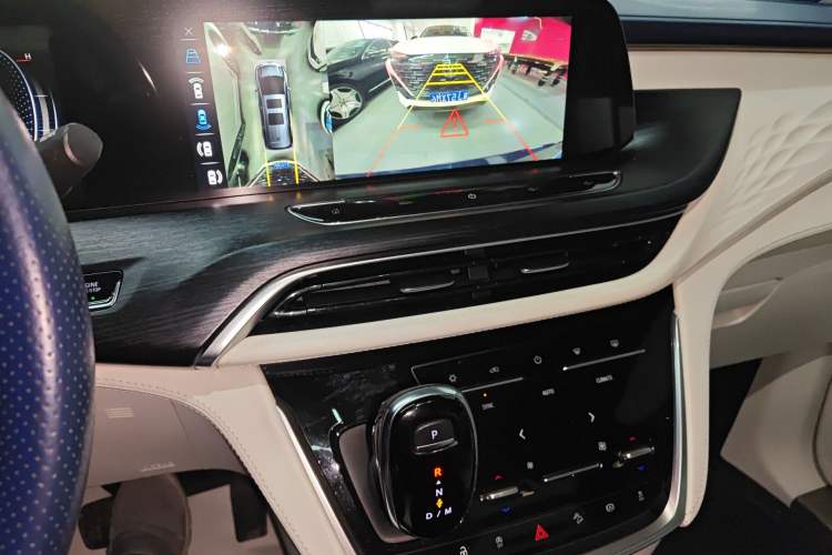 Used Buick GL8 2020 Avenir Avia Four-Seat Luxury Edition Audio And AC Panel