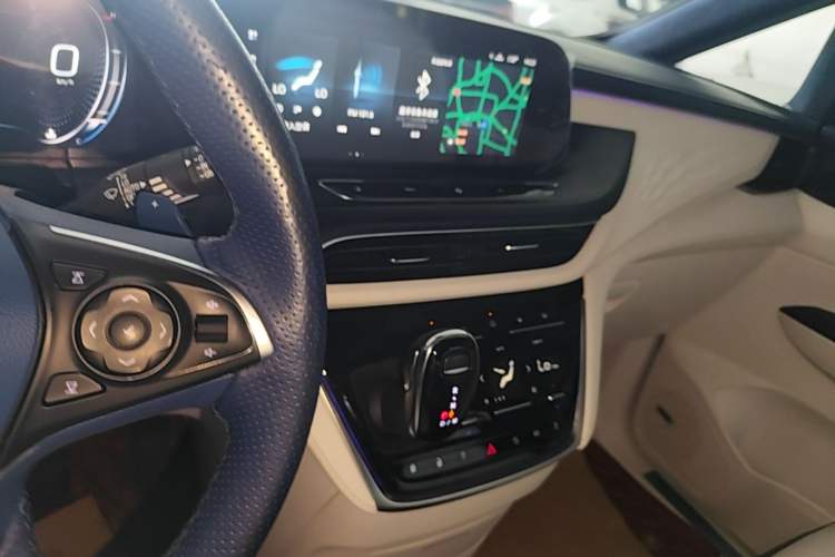Used Buick GL8 2020 Avenir Avia Four-Seat Luxury Edition Audio And AC Panel