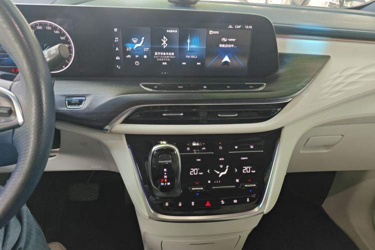 Used Buick GL8 2020 Avenir Avia Four-Seat Luxury Edition Audio And AC Panel