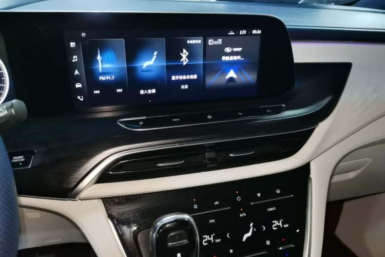 Used Buick GL8 2020 Avenir Avia Four-Seat Luxury Edition Audio And AC Panel