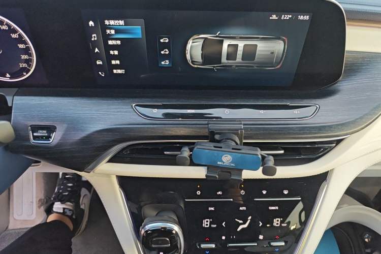 Used Buick GL8 2020 Avenir Avia Four-Seat Luxury Edition Audio And AC Panel