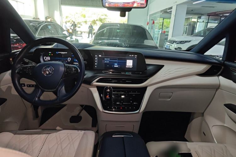 Used Buick GL8 2020 Avenir Avia Four-Seat Luxury Edition Center Console
