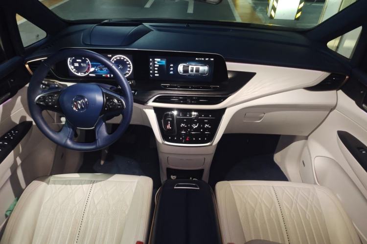 Used Buick GL8 2020 Avenir Avia Four-Seat Luxury Edition Center Console