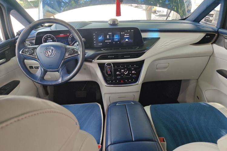 Used Buick GL8 2020 Avenir Avia Four-Seat Luxury Edition Center Console
