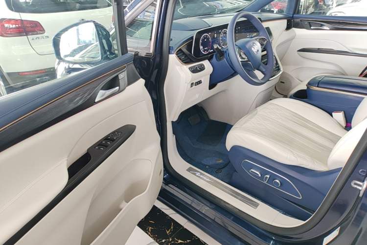Used Buick GL8 2020 Avenir Avia Four-Seat Luxury Edition Driver Seat