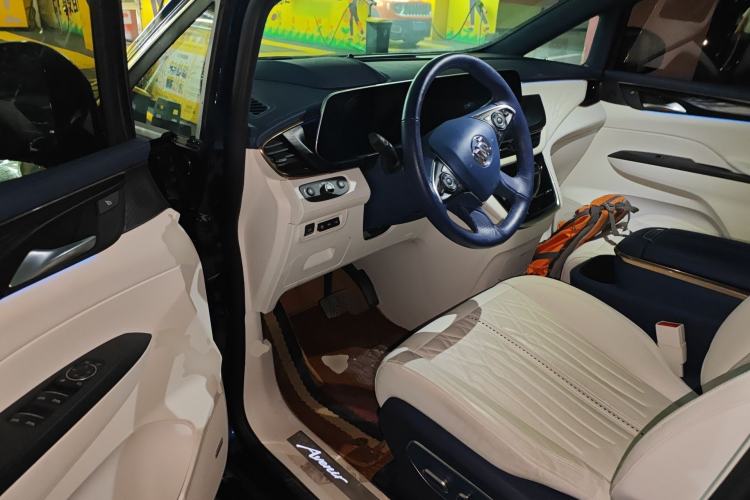 Used Buick GL8 2020 Avenir Avia Four-Seat Luxury Edition Driver Seat