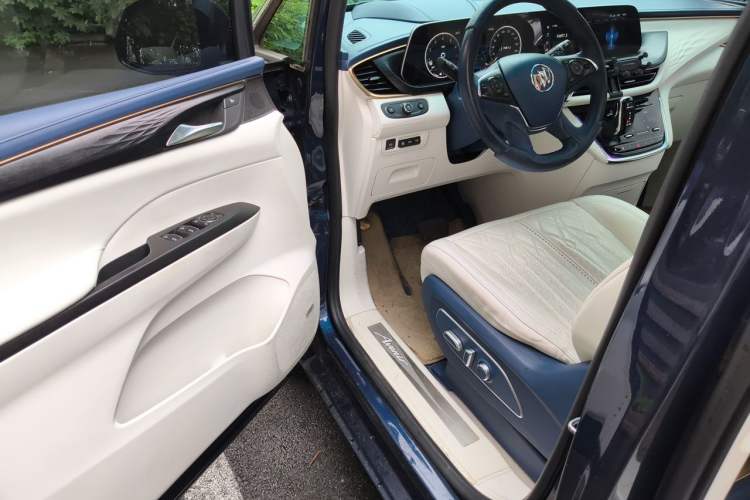Used Buick GL8 2020 Avenir Avia Four-Seat Luxury Edition Driver Seat