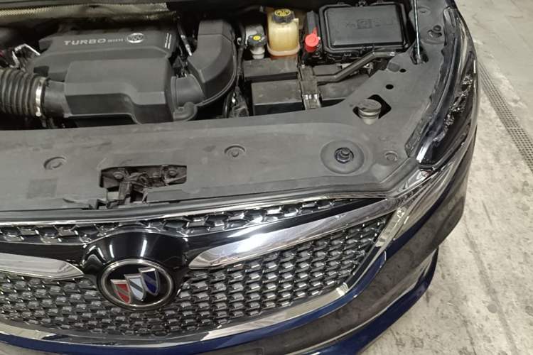 Used Buick GL8 2020 Avenir Avia Four-Seat Luxury Edition Engine Bay Left