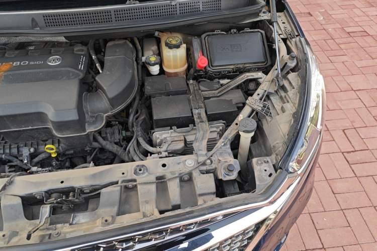 Used Buick GL8 2020 Avenir Avia Four-Seat Luxury Edition Engine Bay Left