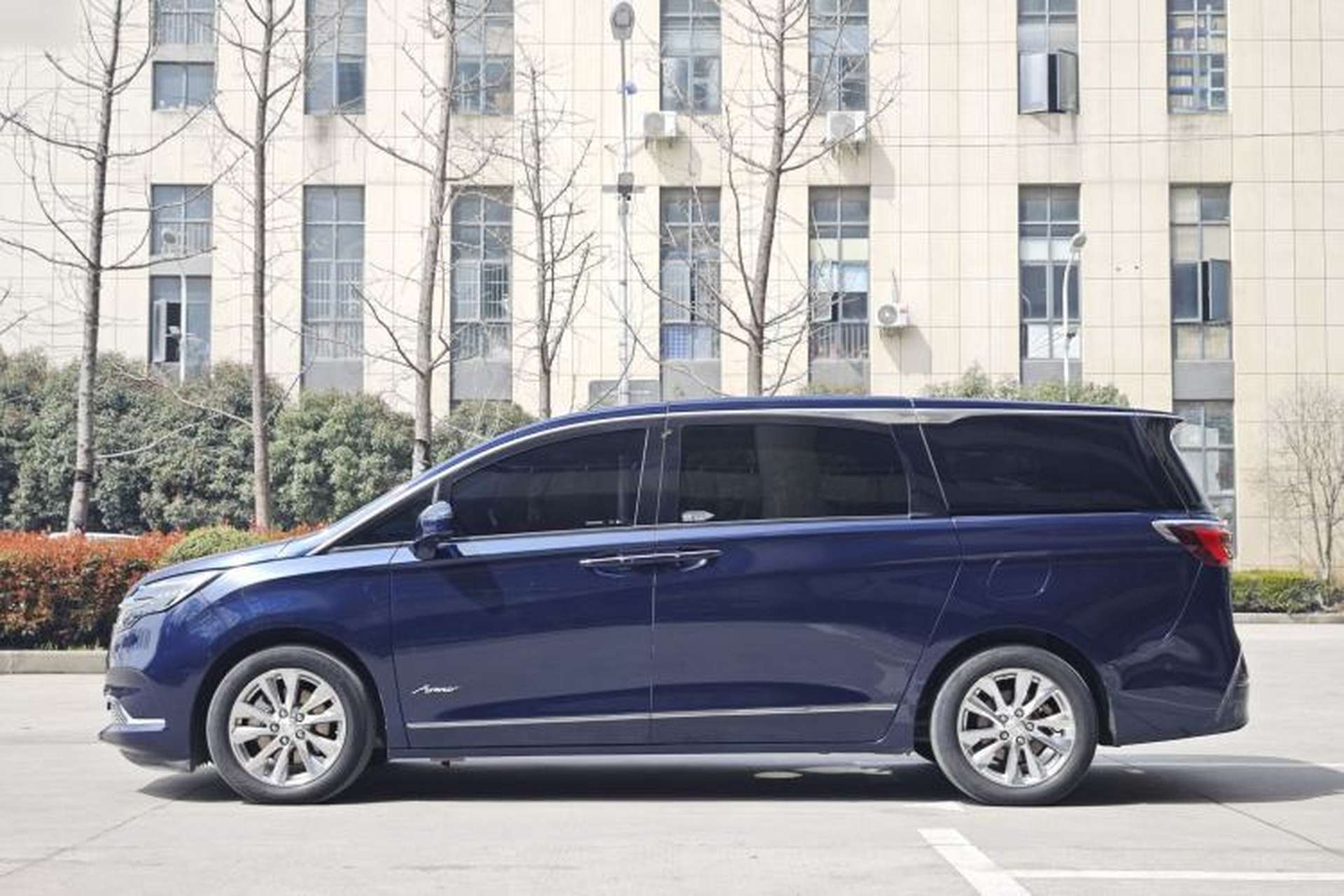Used Buick GL8 2020 Avenir Avia Four-Seat Luxury Edition Exterior 3