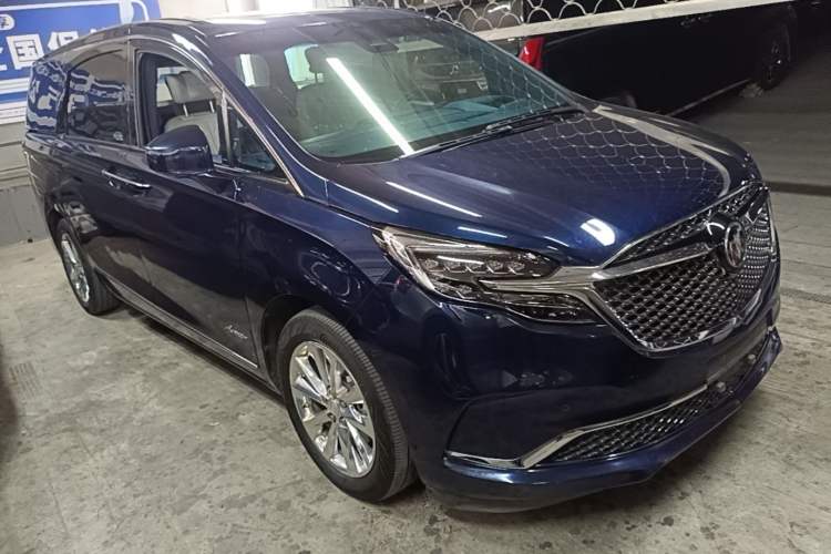 Used Buick GL8 2020 Avenir Avia Four-Seat Luxury Edition Front Right 45 Deg