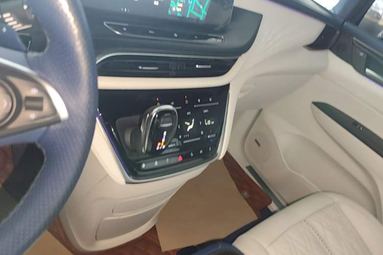 Used Buick GL8 2020 Avenir Avia Four-Seat Luxury Edition Gear Lever