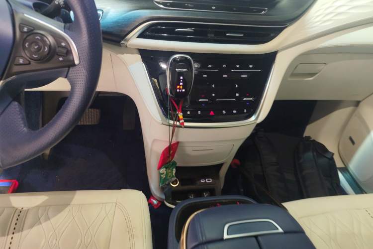 Used Buick GL8 2020 Avenir Avia Four-Seat Luxury Edition Gear Lever