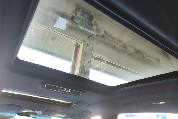 Used Buick GL8 2020 Avenir Avia Four-Seat Luxury Edition Headliner