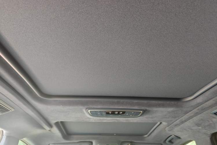 Used Buick GL8 2020 Avenir Avia Four-Seat Luxury Edition Headliner