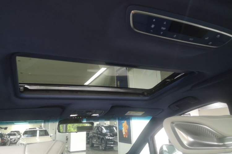 Used Buick GL8 2020 Avenir Avia Four-Seat Luxury Edition Headliner