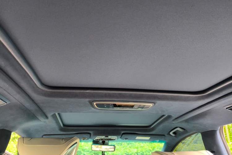 Used Buick GL8 2020 Avenir Avia Four-Seat Luxury Edition Headliner